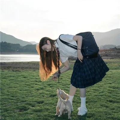 冲浪少年